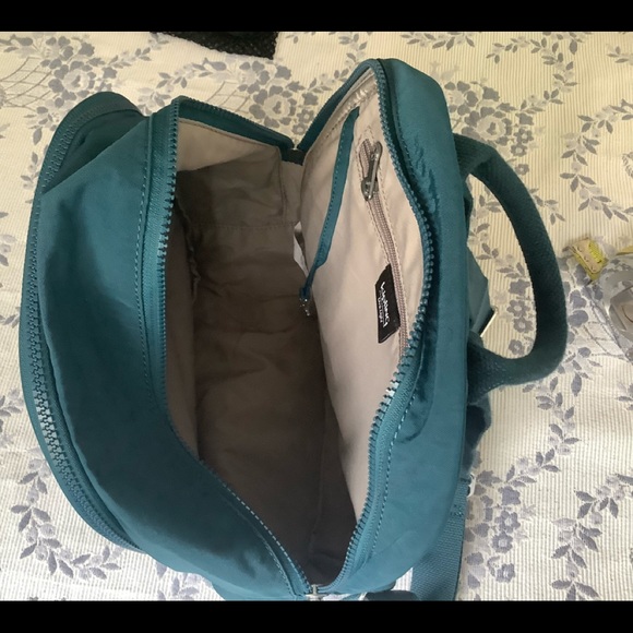 Kippling backpack. - Picture 4 of 6